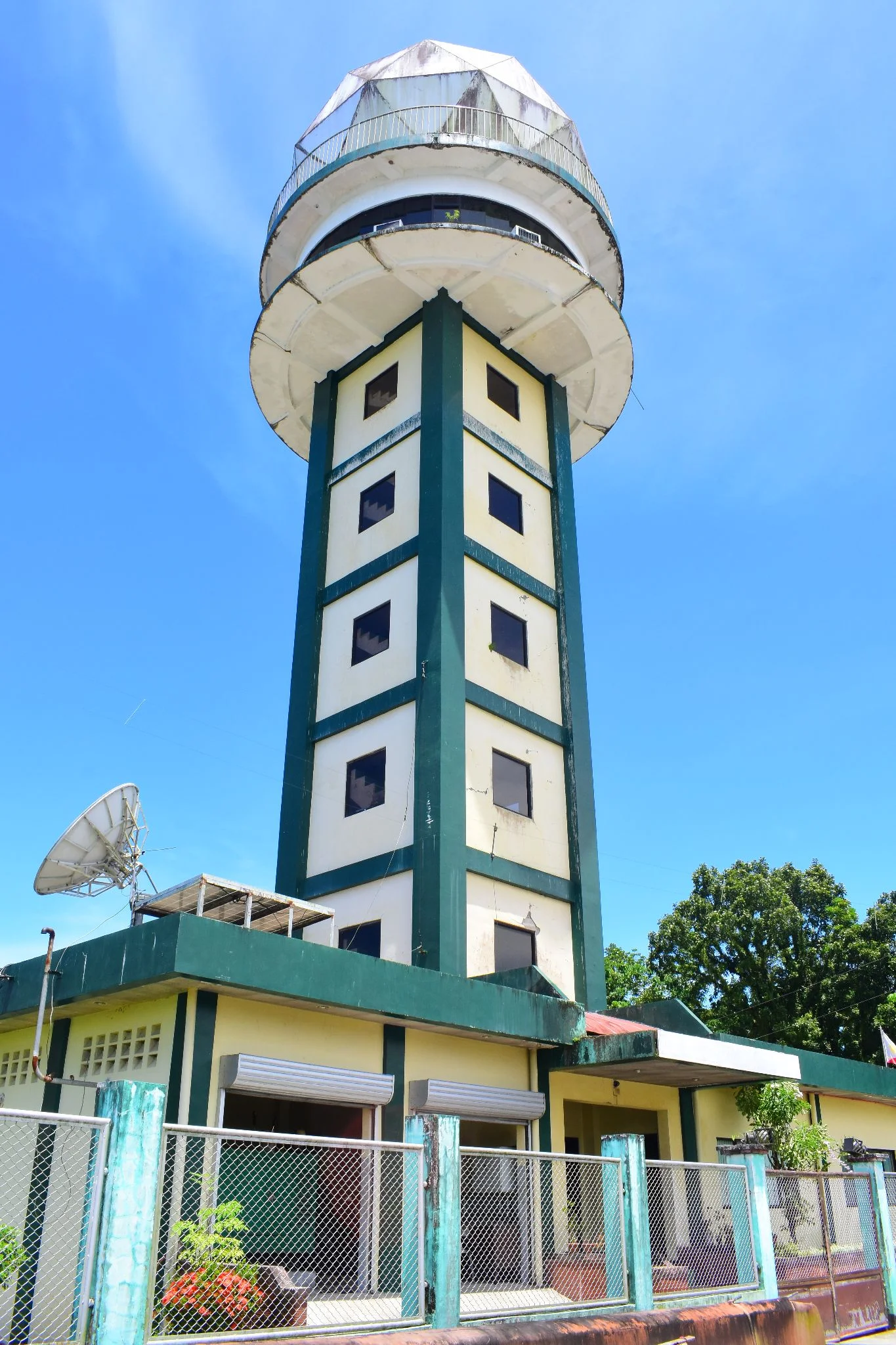 <b class="font-bara"><i class="bi bi-geo-fill h4"></i> HINATUAN SYNOPTIC/DOPPLER RADAR STATION</b> <br/>The installation of the tallest building of the municipality modernizes the weather forecasting system. Hinatuan being host to a Doppler weather radar is more often than not made as reference point for weather distrubances. It is the favorite Lakbay Aral destination.